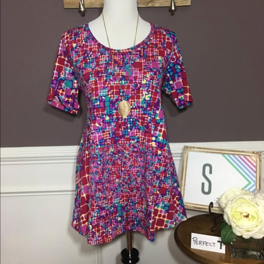 LuLaRoe Perfect T (S)